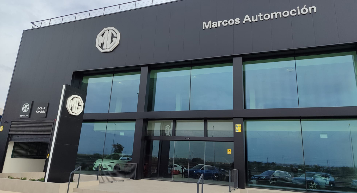Fachada del concesionario MG Marcos Automoción en Quart de Poblet (Valencia)